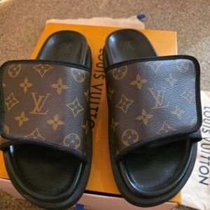 Louis Vuitton Monogram Slides